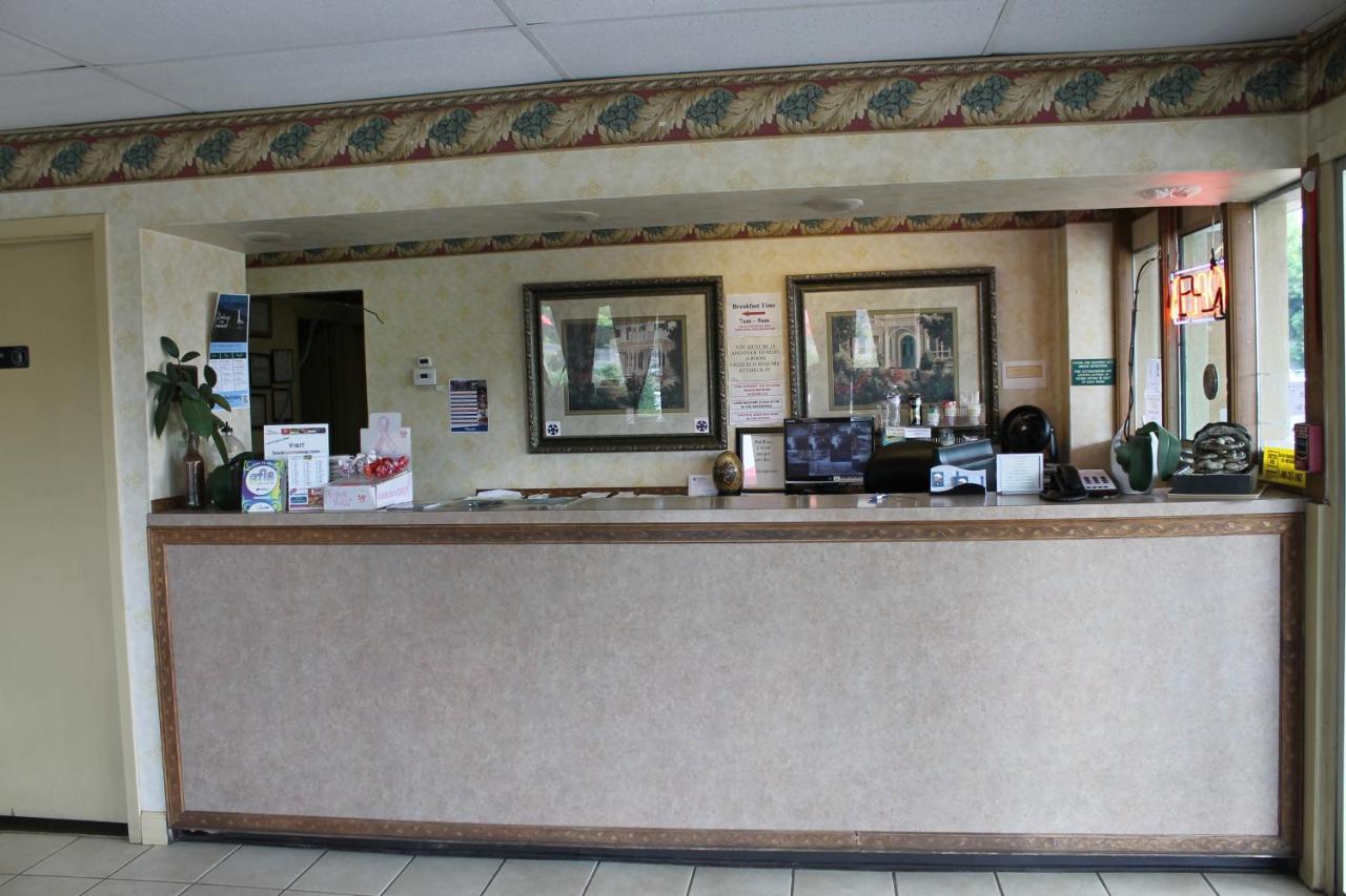 Scottish Inn ノックスビル エクステリア 写真