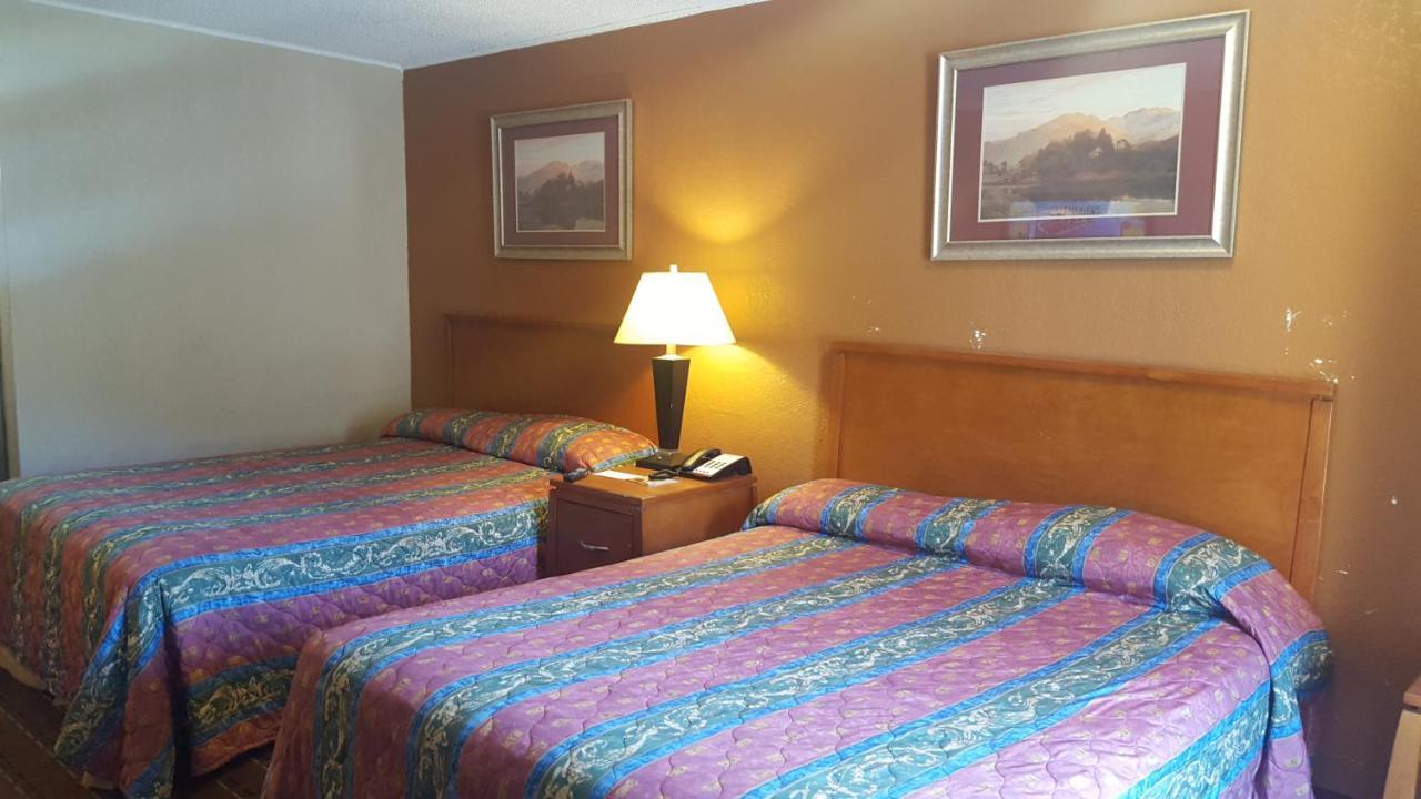Scottish Inn ノックスビル エクステリア 写真